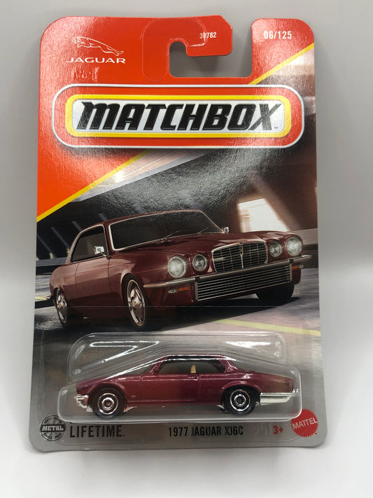 1977 Jaguar XJ6C Matchbox 1:64 Die Cast Car Maroon 06/125 1:64